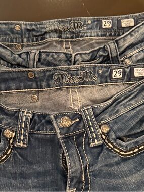 Miss Me duo! 2 size 29 Miss me jeans excellent condition from the buckle